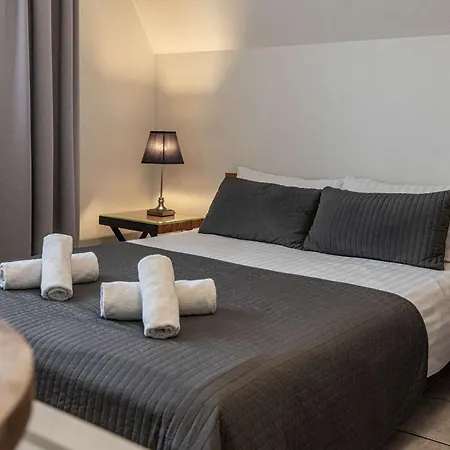 Liberta - Goscinne ベッド・アンド・ブレックファスト ザコパネ